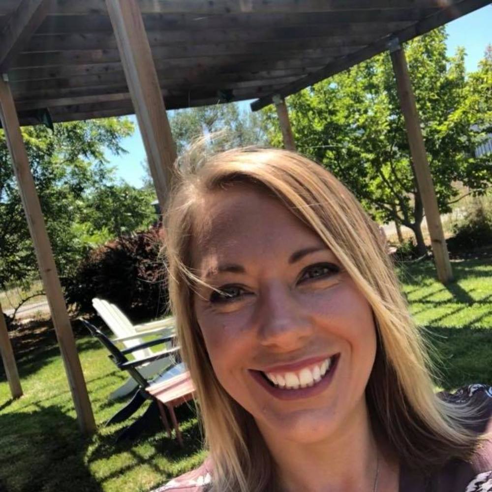 Meet your Posher, Jennifer